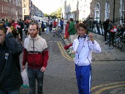 Jag med medalj efter Dublin marathon 2006
