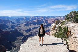 Hög av lycka i Grand Canyon, USA
